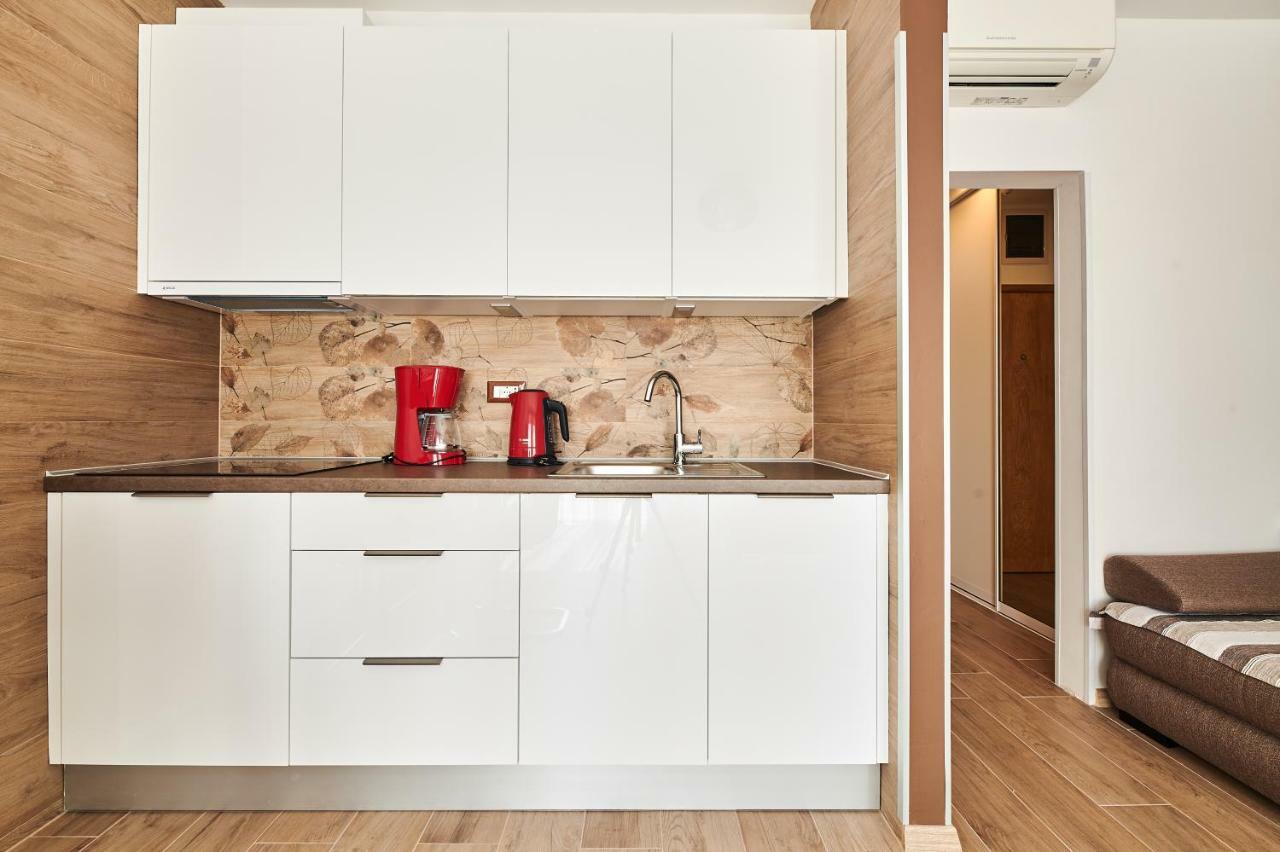 Studio Apartman Lena Umag Exterior photo