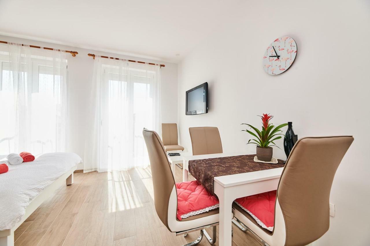 Studio Apartman Lena Umag Exterior photo